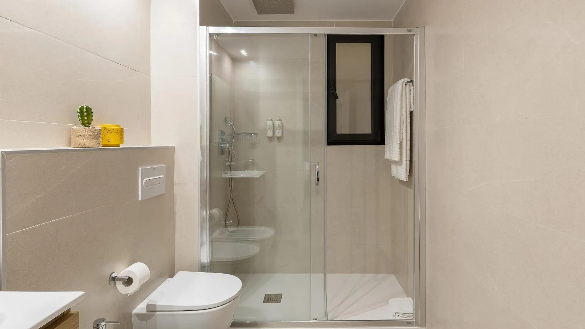 Cosmo Apartments Consell De Cent - Plaza Universitat Barcelona