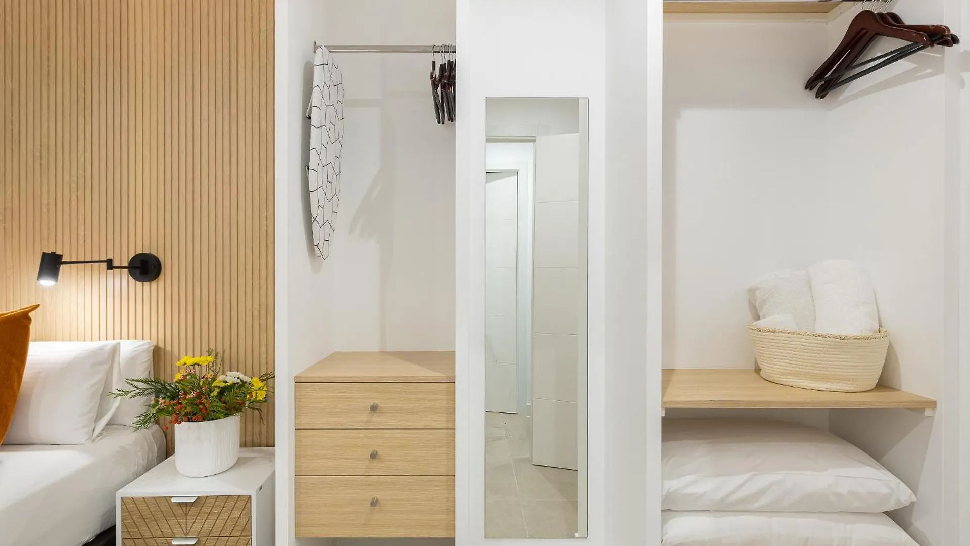 Cosmo Apartments Consell De Cent - Plaza Universitat Barcelona Spain