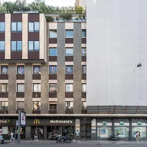 https://appartamento-buenosaires79.italymilanhotels.net