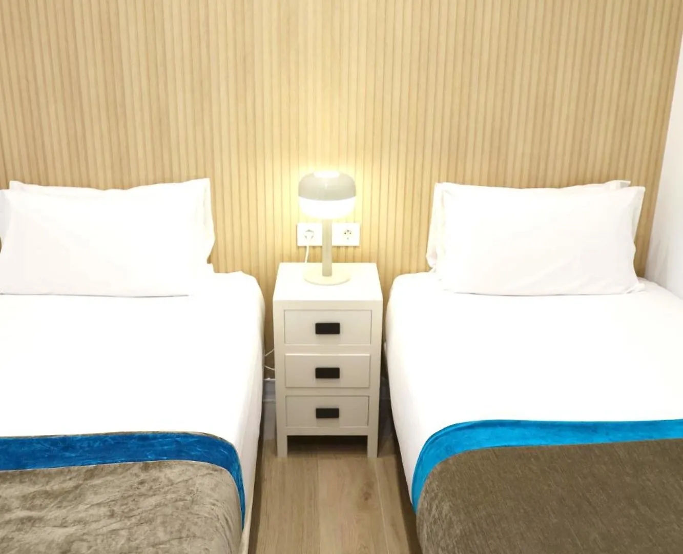 Cosmo Apartments Consell De Cent - Plaza Universitat Barcelona